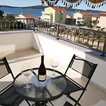 Ana, Sibenik - * Brodarica (Sibenik-Knin)