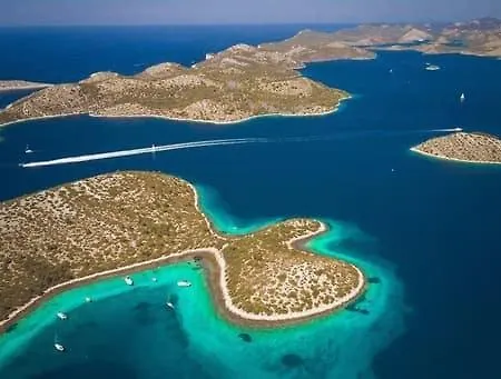 Ana, Sibenik - Apartman Brodarica