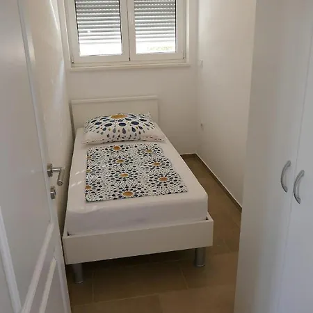 Ana, Sibenik - Apartamento Brodarica (Sibenik-Knin)