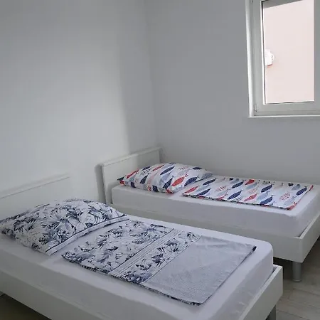 Ana, Sibenik - Apartamento Brodarica (Sibenik-Knin)