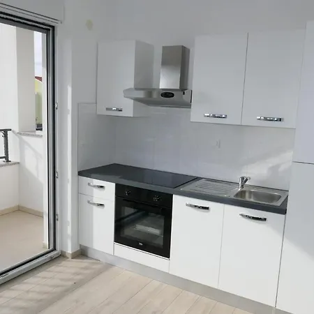 Ana, Sibenik - Brodarica (Sibenik-Knin)