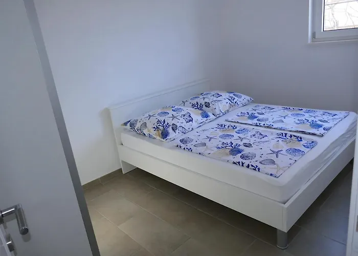 Ana, Sibenik - דירה ברודאריצה