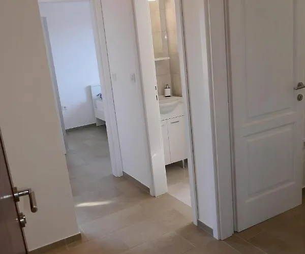 Ana, Sibenik - דירה