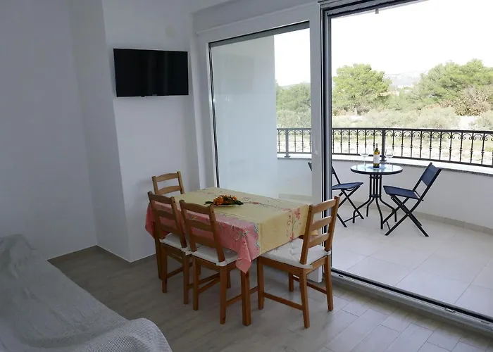 Ana, Sibenik - Apartment Brodarica (Sibenik-Knin)