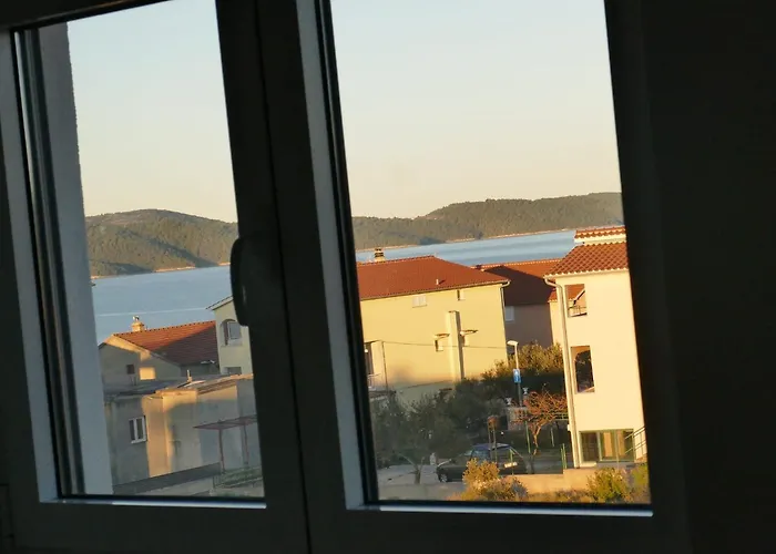 Ana, Sibenik - דירה ברודאריצה